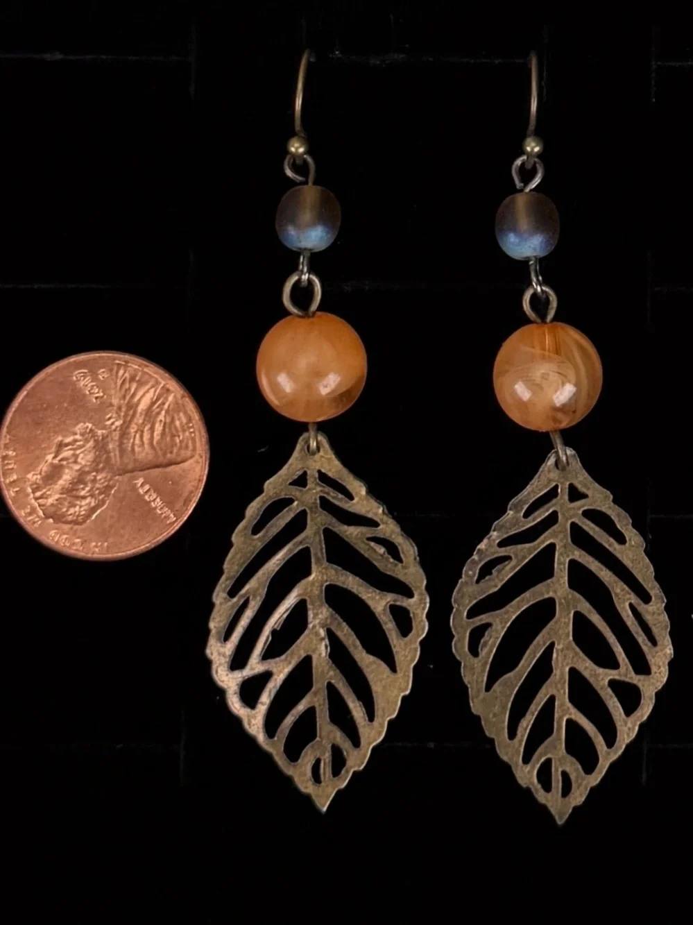 Pretty lightweight, bronze tone, vintage Bohemian chic pierced earrings